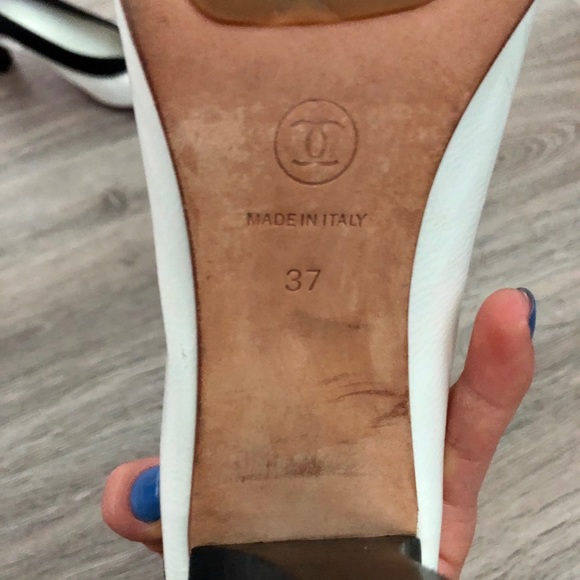 Authentic Chanel heels 👠 ❤️ - Picture 6 of 6